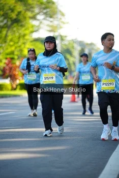 Runner Photo 1576788