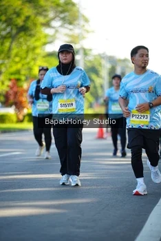 Runner Photo 1576789