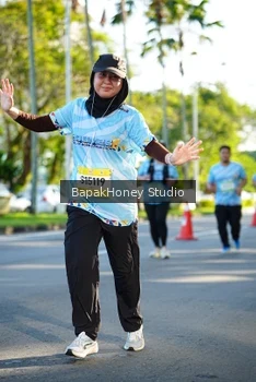 Runner Photo 1576818