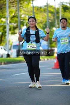 Runner Photo 1576821