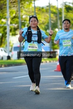 Runner Photo 1576822