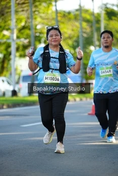 Runner Photo 1576823