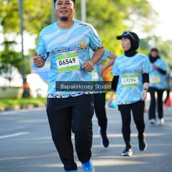 Runner Photo 1576831