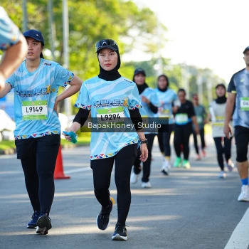 Runner Photo 1576839