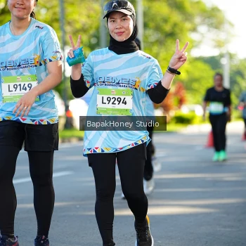 Runner Photo 1576841
