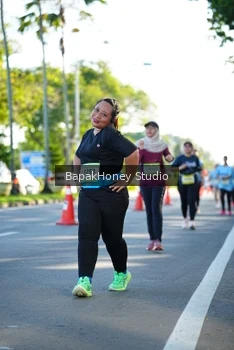 Runner Photo 1576892