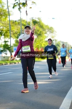 Runner Photo 1577553