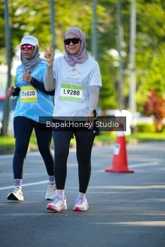 Runner Photo 1577681