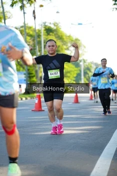 Runner Photo 1577898
