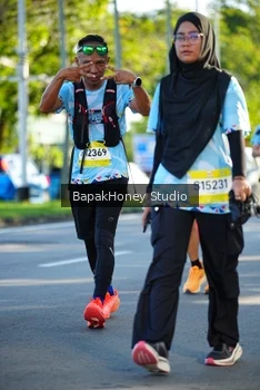 Runner Photo 1578001