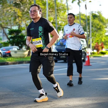 Runner Photo 1578299