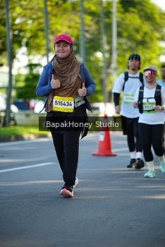 Runner Photo 1579957