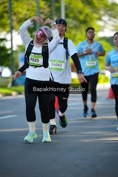 Runner Photo 1579976