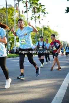 Runner Photo 1580007