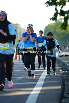 Runner Photo 1580083