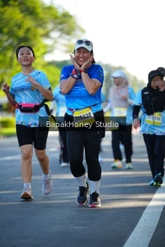 Runner Photo 1580107