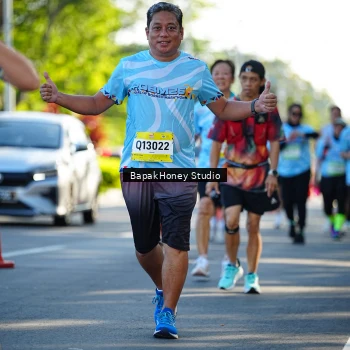 Runner Photo 1580425