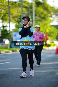 Runner Photo 1580635