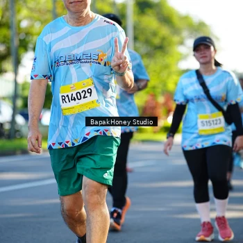 Runner Photo 1580712