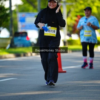 Runner Photo 1580899