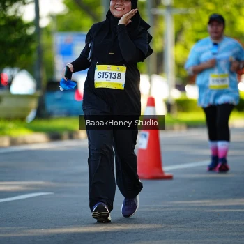 Runner Photo 1580905