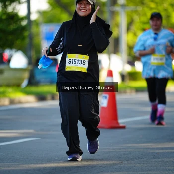 Runner Photo 1580906