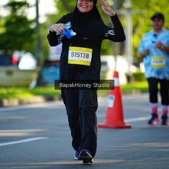 Runner Photo 1580908