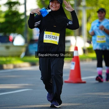 Runner Photo 1580913