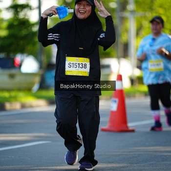 Runner Photo 1580914