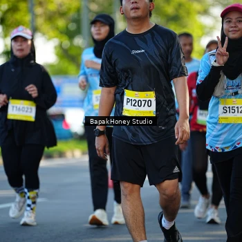 Runner Photo 1580942