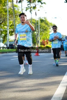 Runner Photo 1581127