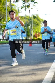 Runner Photo 1581129