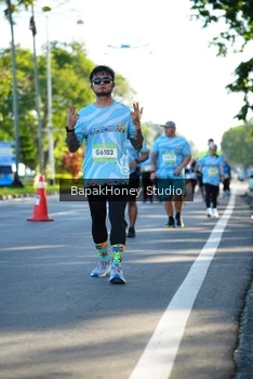 Runner Photo 1581141