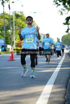 Runner Photo 1581143