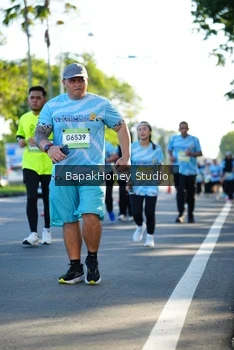 Runner Photo 1581183