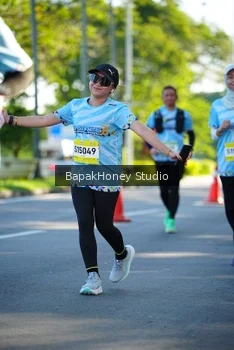 Runner Photo 1581525