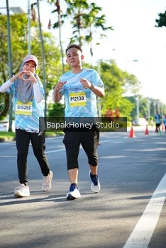 Runner Photo 1581555