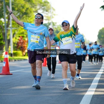 Runner Photo 1581564