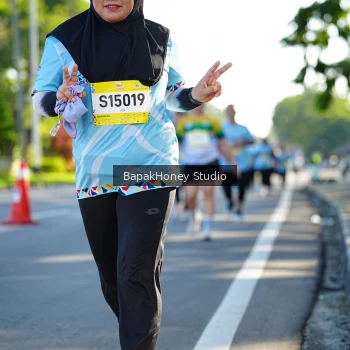 Runner Photo 1581575