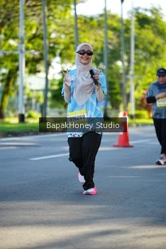 Runner Photo 1581649