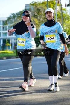 Runner Photo 1581678
