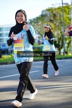 Runner Photo 1581706