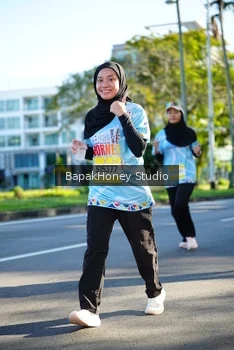 Runner Photo 1581718