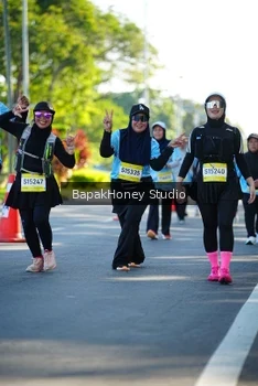 Runner Photo 1582170