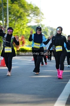 Runner Photo 1582174