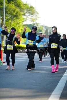 Runner Photo 1582177