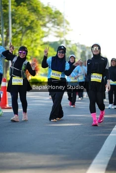 Runner Photo 1582178