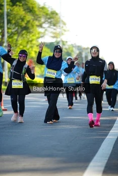 Runner Photo 1582182