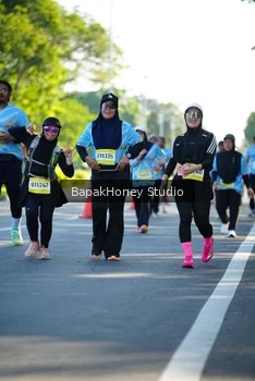 Runner Photo 1582189