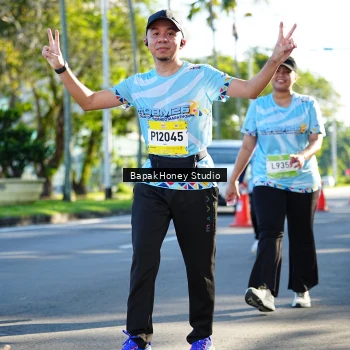 Runner Photo 1582318
